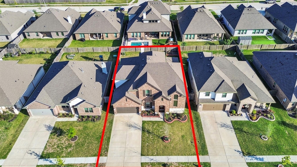 818 Kingwood Drive - Photo 1