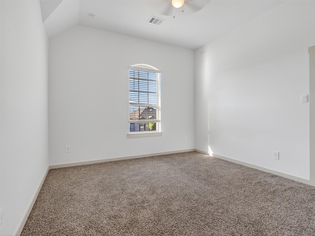 818 Kingwood Drive - Photo 26