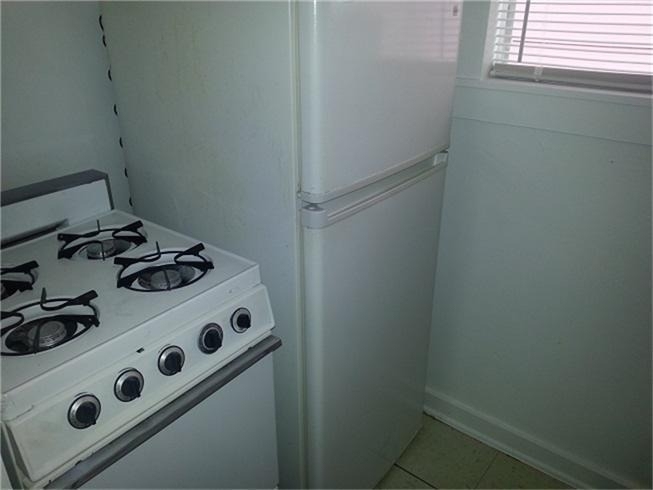 2520 Hopkins - Photo 7