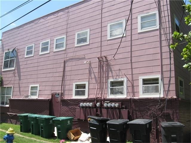 2520 Hopkins - Photo 1