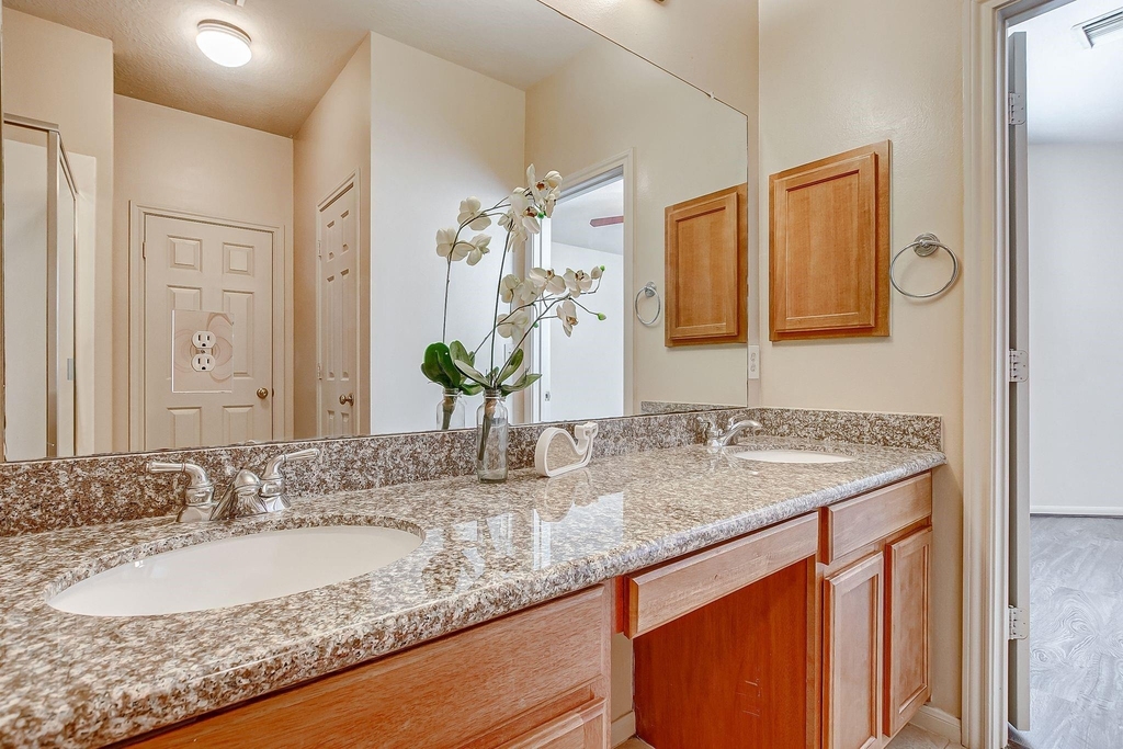 3742 E Ashford Villa Lane - Photo 32