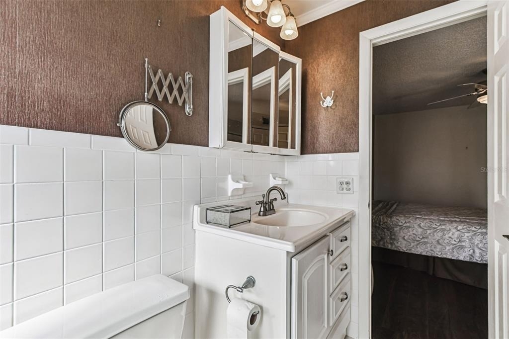 2455 Finlandia Lane - Photo 36