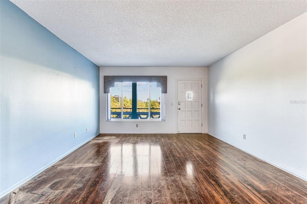 2455 Finlandia Lane - Photo 20