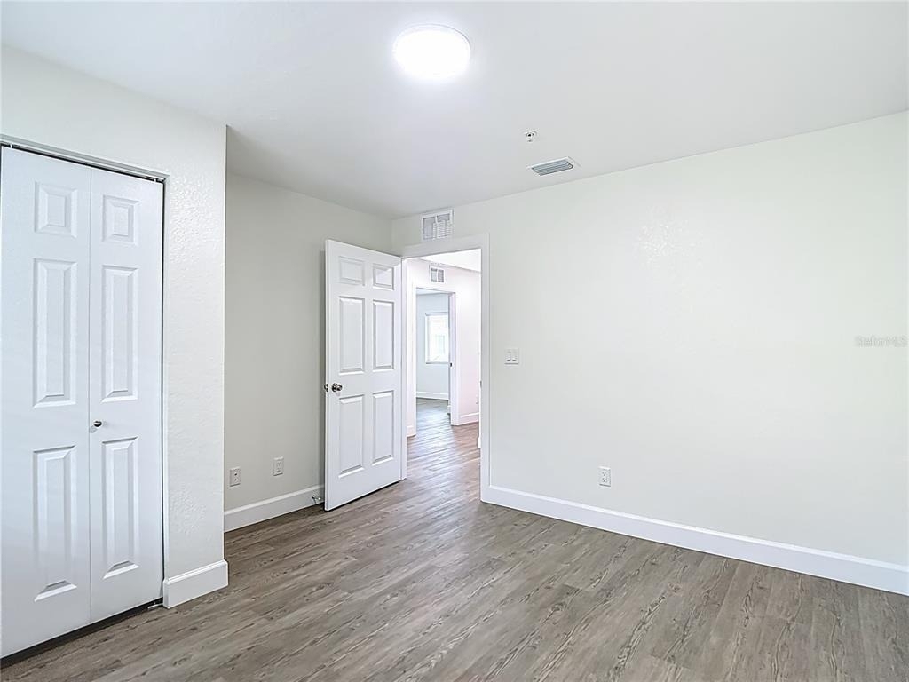 326 S Grosse Avenue - Photo 29