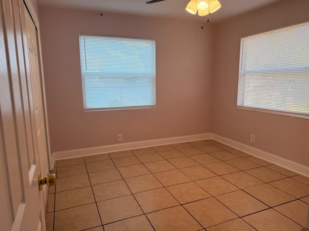 1327 43rd Street S - Photo 2