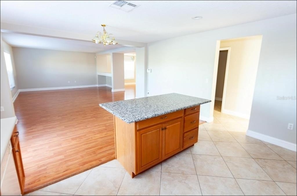 12827 Oulton Circle - Photo 10