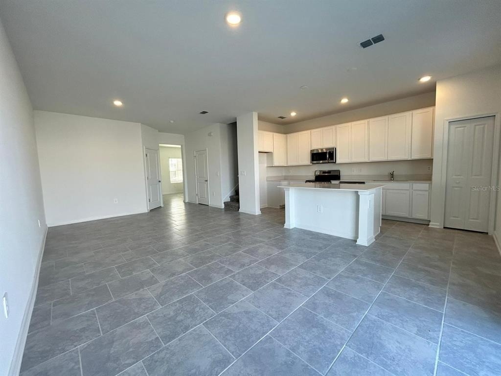 3019 Chantilly Drive - Photo 2