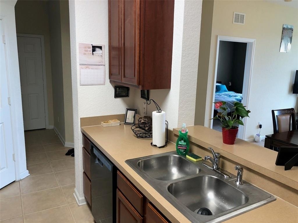 2484 San Tecla Street - Photo 10