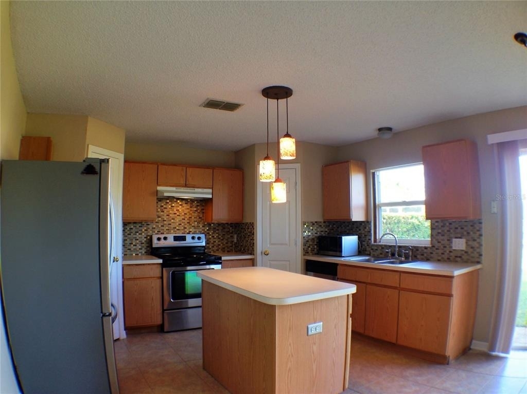4437 Stonemeadow Drive - Photo 3