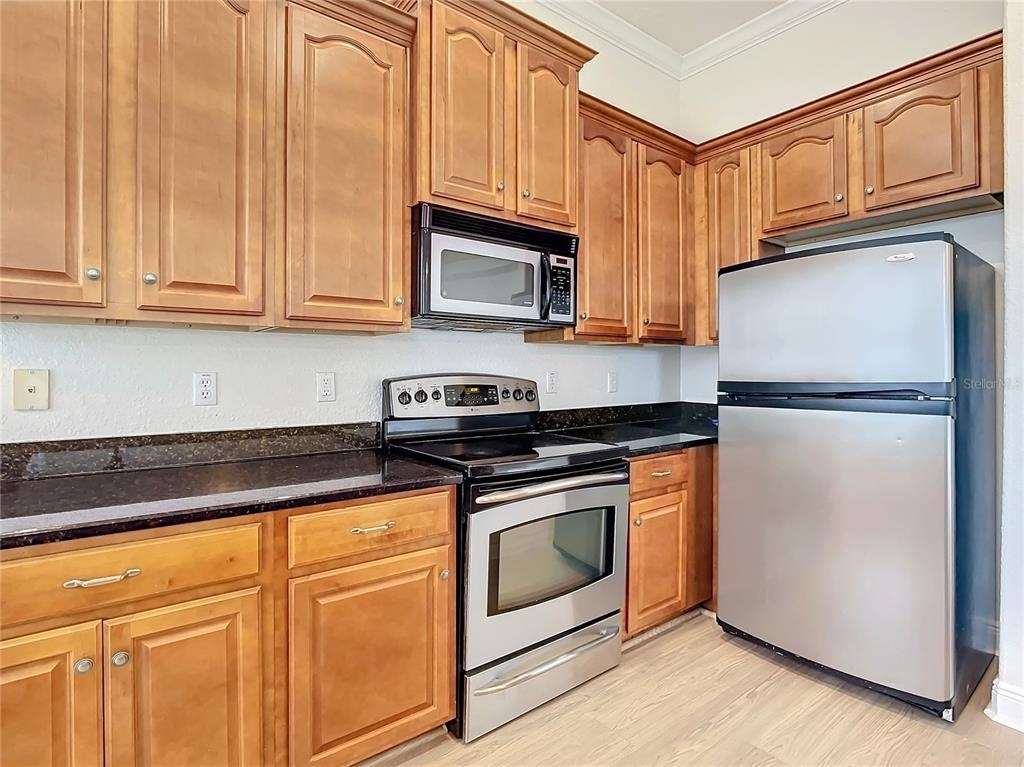 132 Orange Ave - Photo 6