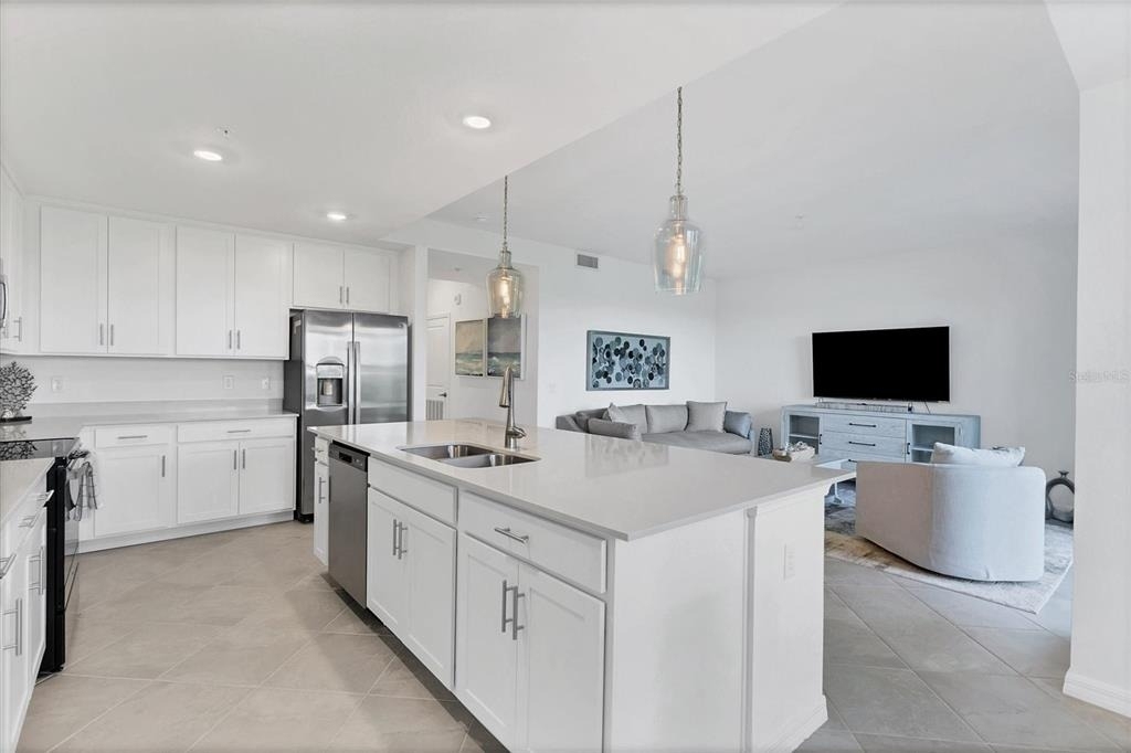 14161 Heritage Landing Boulevard - Photo 8