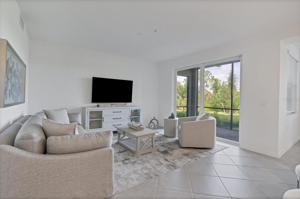 14161 Heritage Landing Boulevard - Photo 2