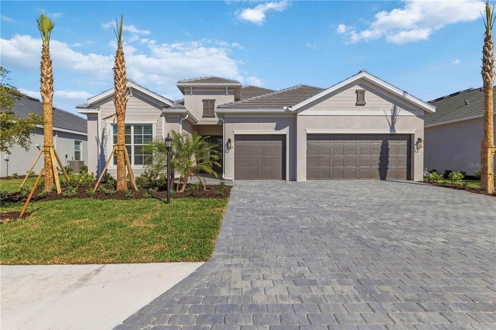 5420 Lightning Whelk Lane - Photo 0
