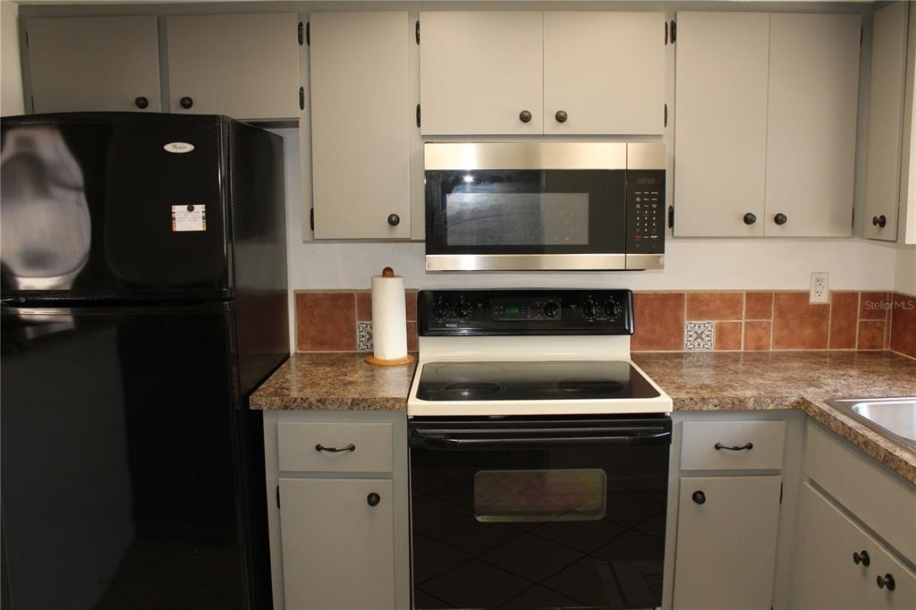 5062 Live Oak Circle - Photo 3