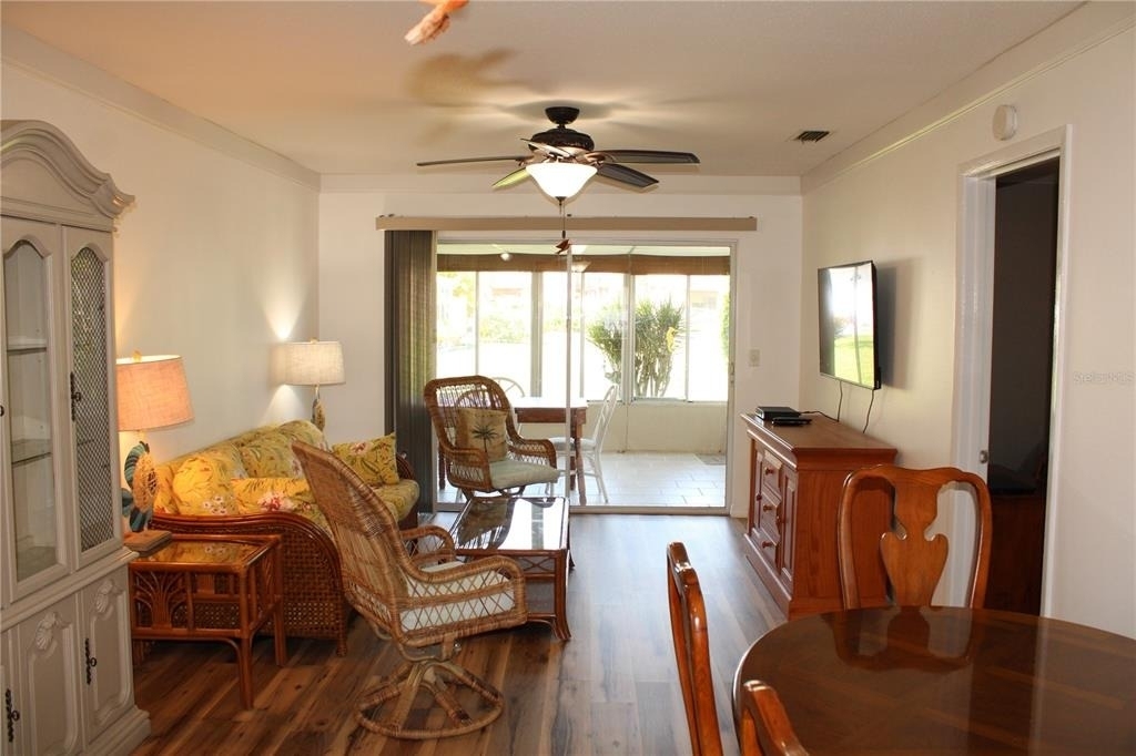 5062 Live Oak Circle - Photo 8