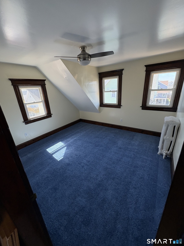 689 Maplewood Avenue - Photo 13