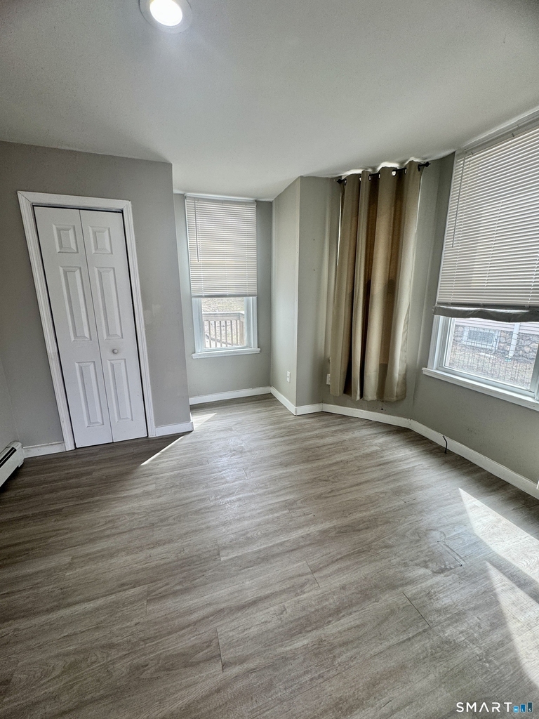124 Meriden Road - Photo 4