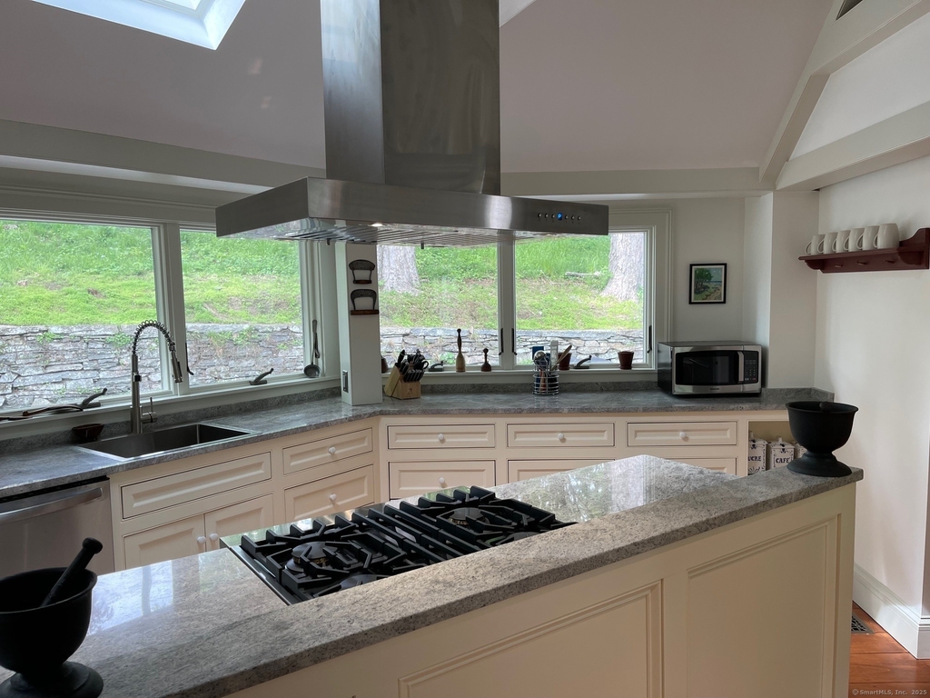 150 Ferry Road - Photo 5