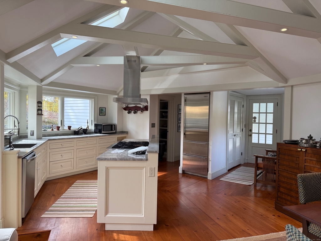 150 Ferry Road - Photo 7