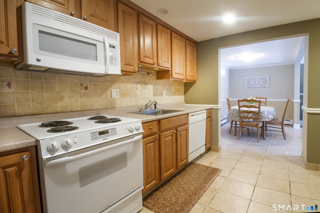 14 Lake Drive - Photo 13