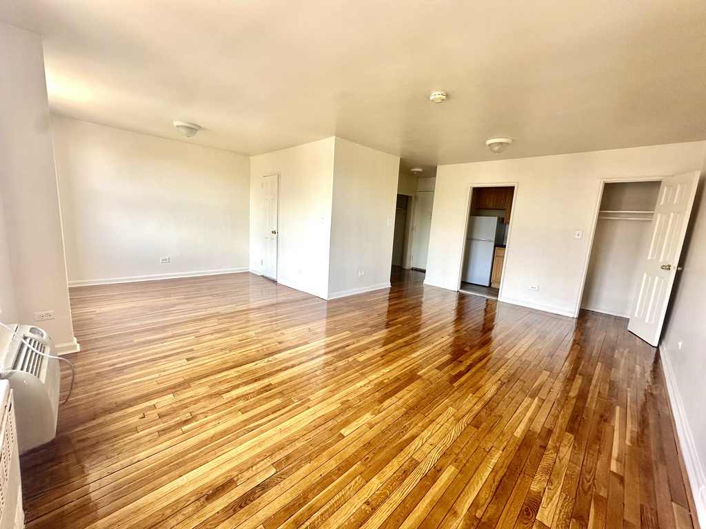 1902 Beverley Road - Photo 1