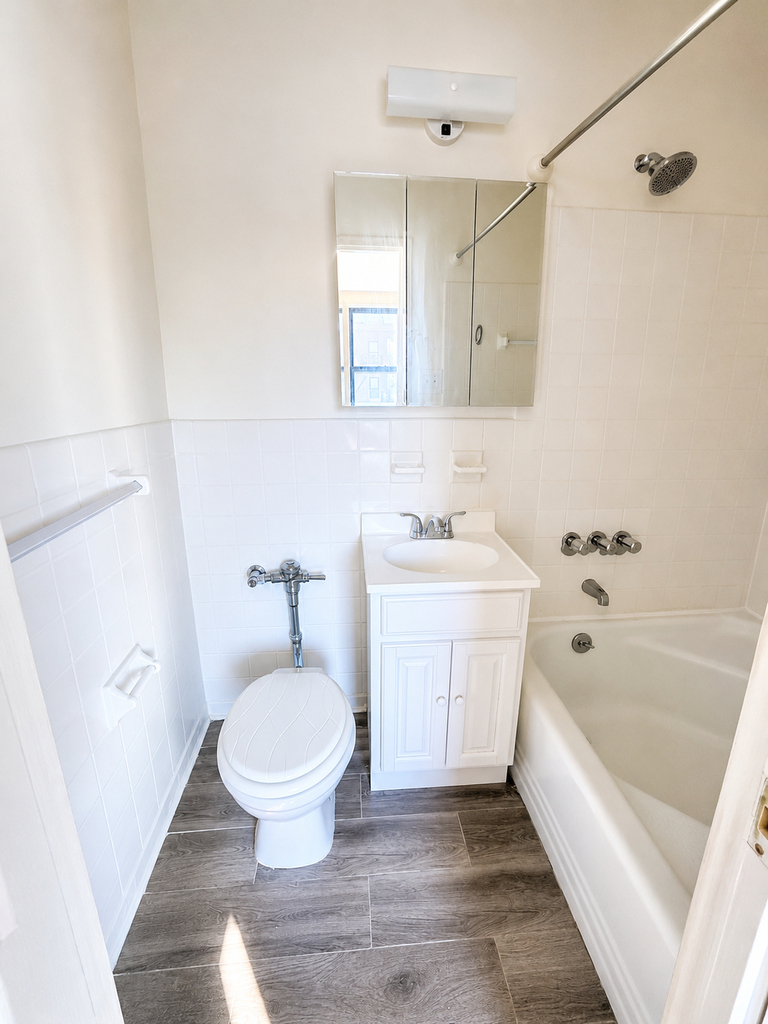 1902 Beverley Road - Photo 2