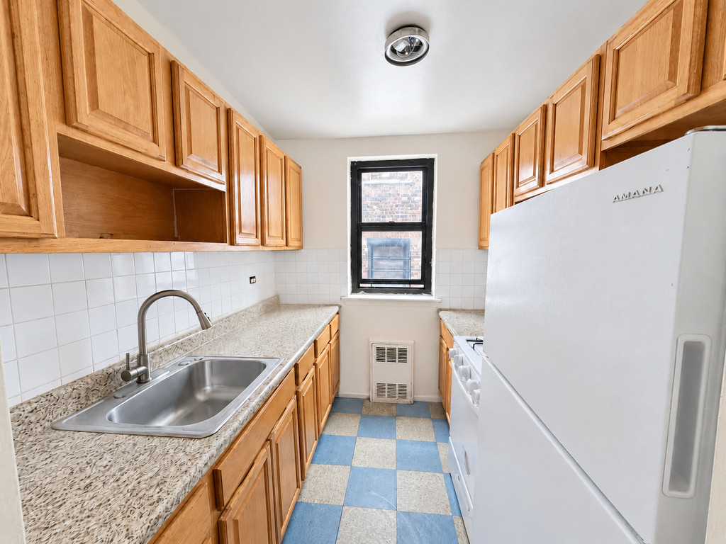 1902 Beverley Road - Photo 0