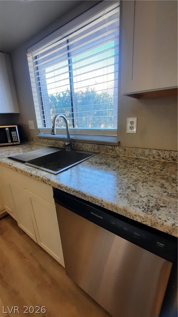 1632 Marathon Drive - Photo 4
