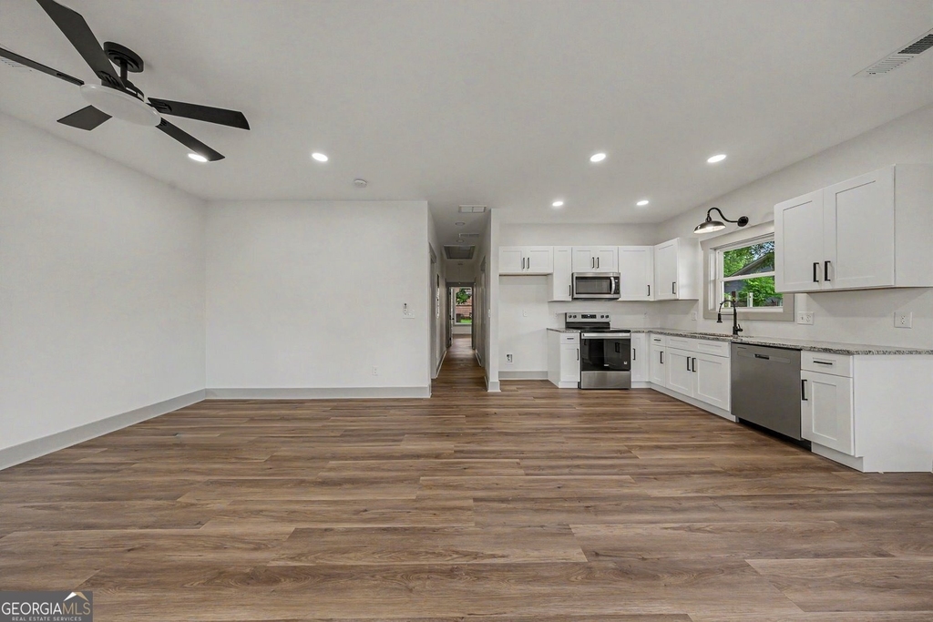 3 Forsyth Street Ne - Photo 1