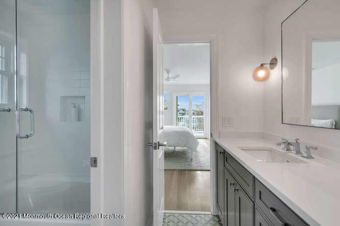 916 Ocean Avenue - Photo 32