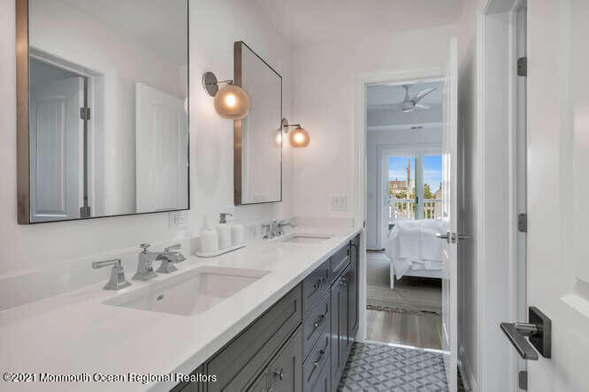 916 Ocean Avenue - Photo 31