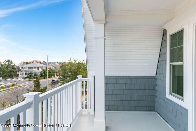 916 Ocean Avenue - Photo 27