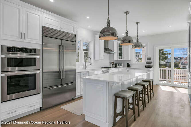 916 Ocean Avenue - Photo 11