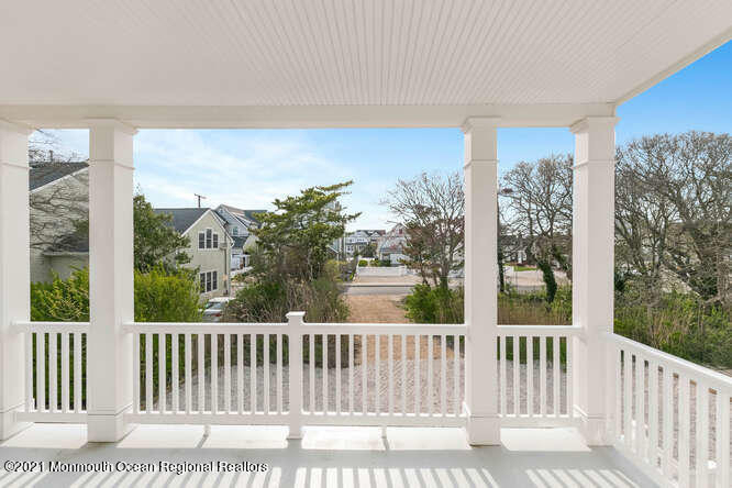 916 Ocean Avenue - Photo 17