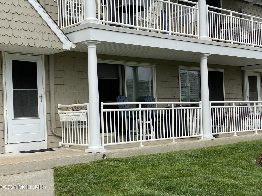 205 Ocean Avenue - Photo 2