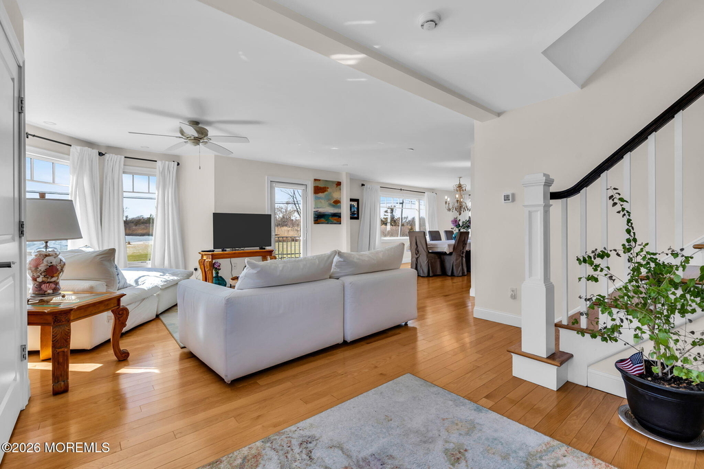 550 Whiting Avenue - Photo 15