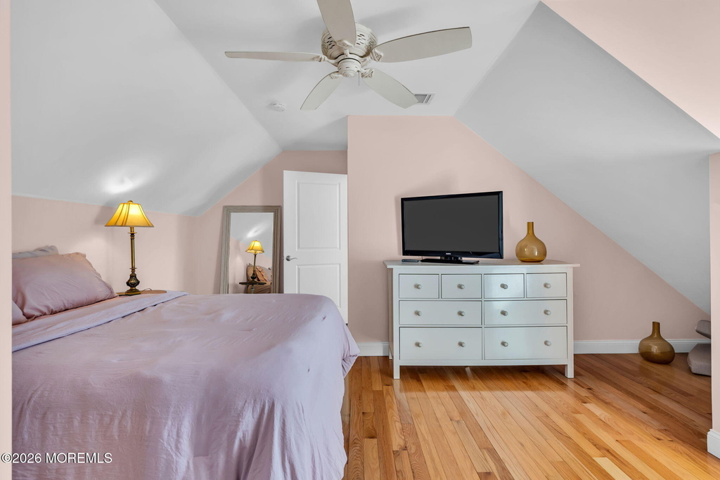 550 Whiting Avenue - Photo 49