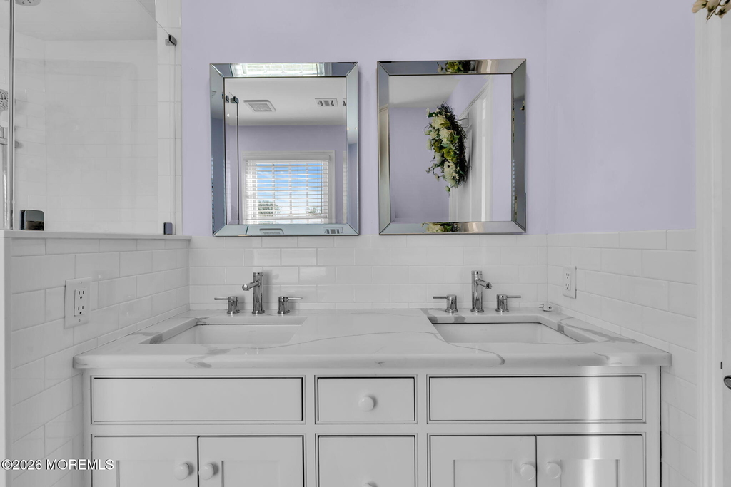 550 Whiting Avenue - Photo 44