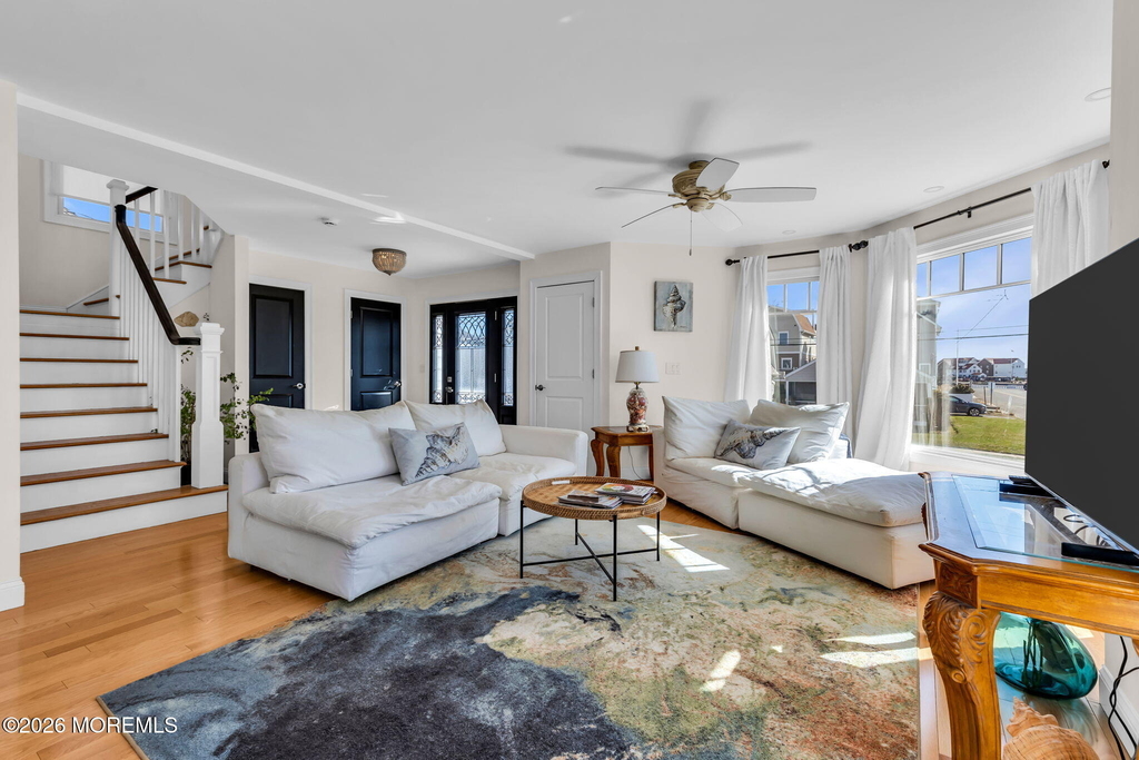 550 Whiting Avenue - Photo 14