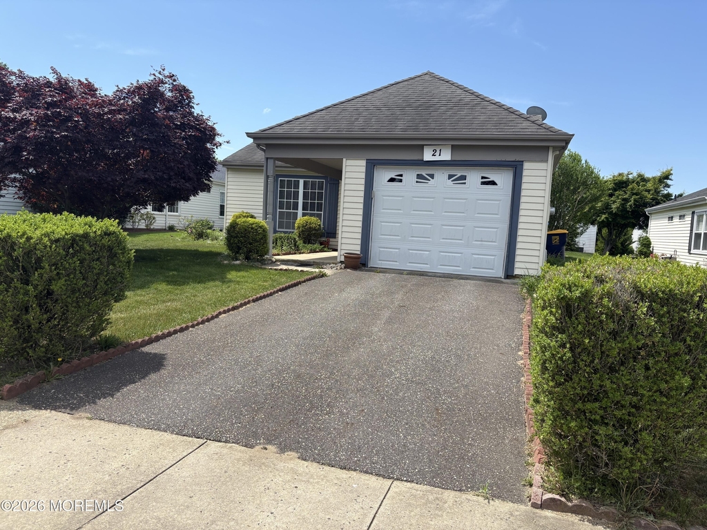 21 Newbury Row - Photo 1