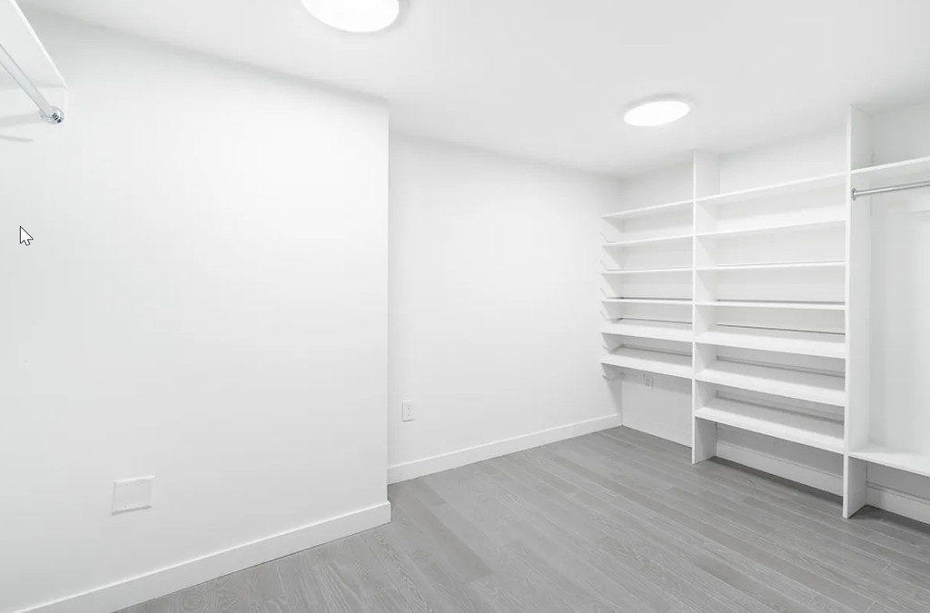 West 65  St  - Photo 4