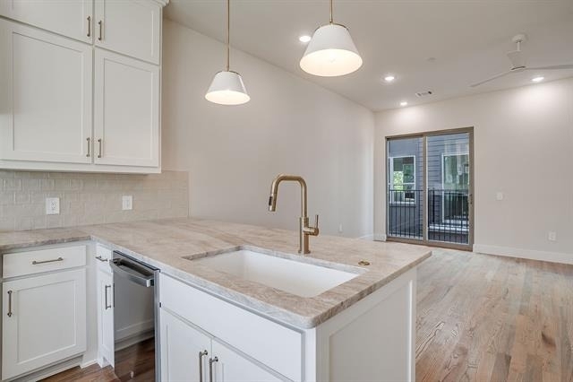 300 Foch Street - Photo 14