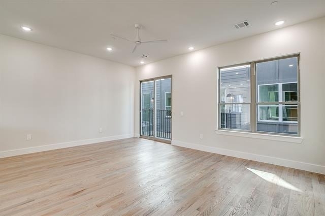 300 Foch Street - Photo 12
