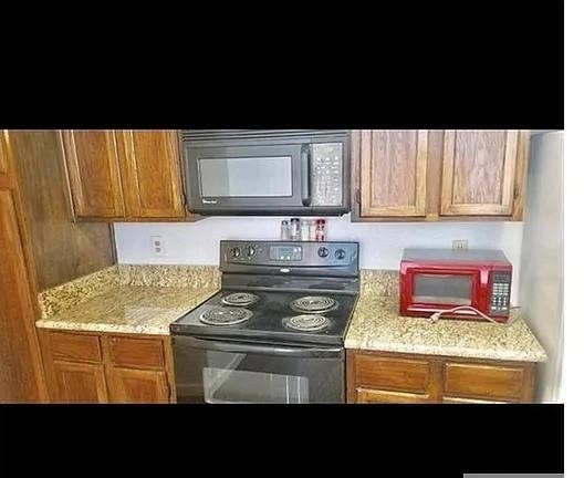 9815 Walnut Street - Photo 5