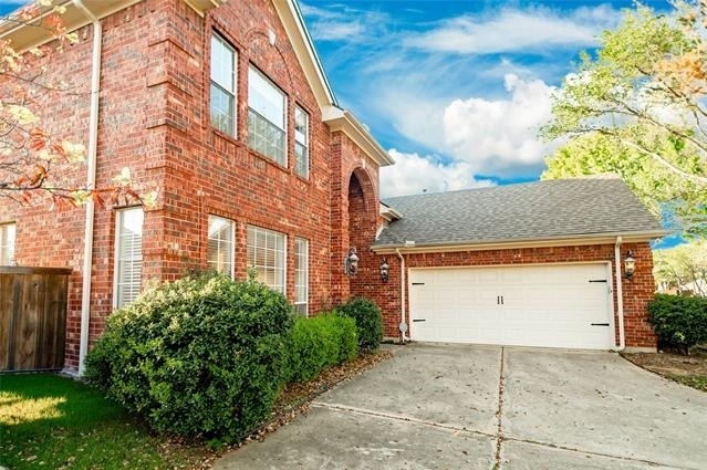 2701 Stone Creek Drive - Photo 3