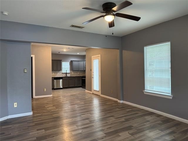 7315 Toland Street - Photo 2