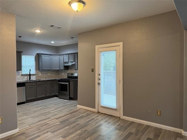 7315 Toland Street - Photo 3