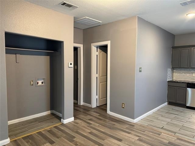 7315 Toland Street - Photo 4