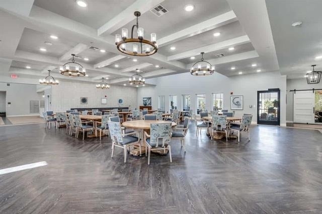 820 W Mcleroy Boulevard - Photo 4