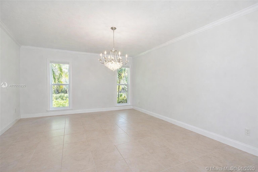 5701 Sw 136th Street - Photo 4